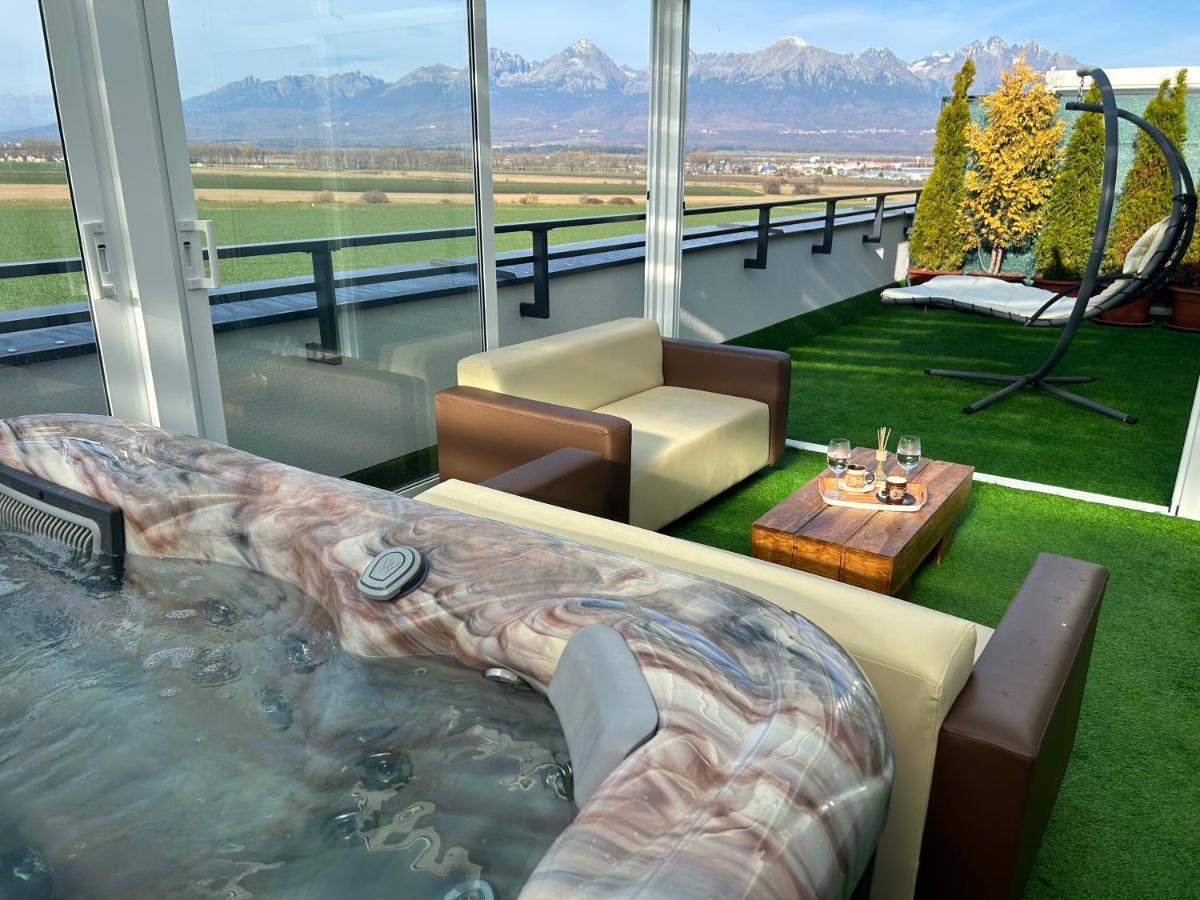 Tatra Billetee Apartman S Luxusnym Vyhladom Na Vysoketatry A Sukromnym Wellness Poprad Exterior photo